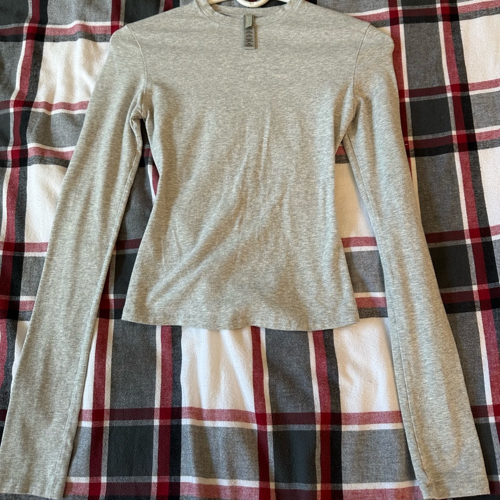 Skims Long Sleeve Top